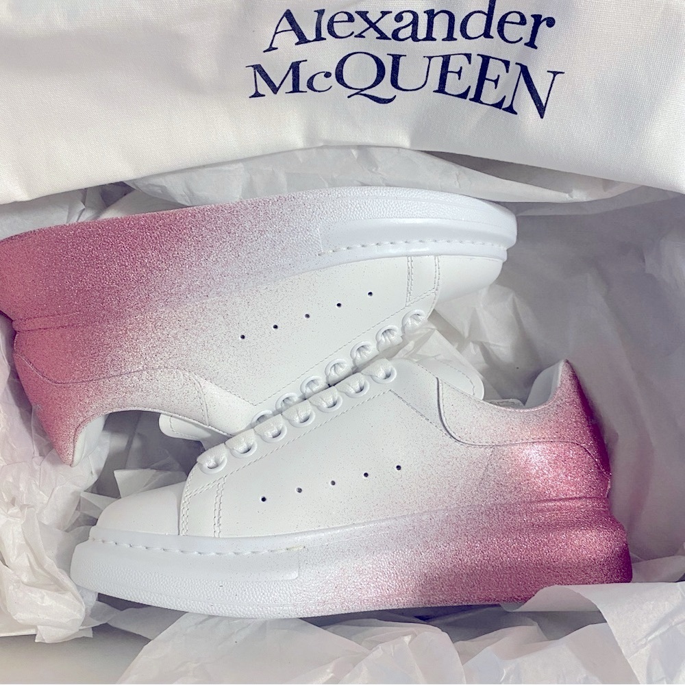 NIB Alexander McQueen Women’s Oversized Ombré Low Top Sneakers - Size 35 - Picture 8 of 16